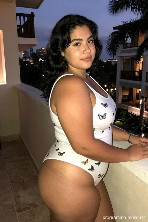 Camille44, 21 ans à Thouaré-sur-Loire