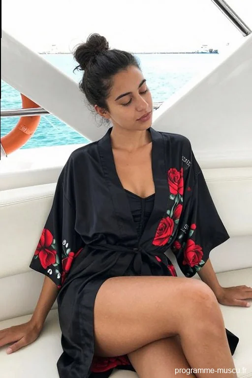 Camille92, 23 ans à La Ville-du-Bois