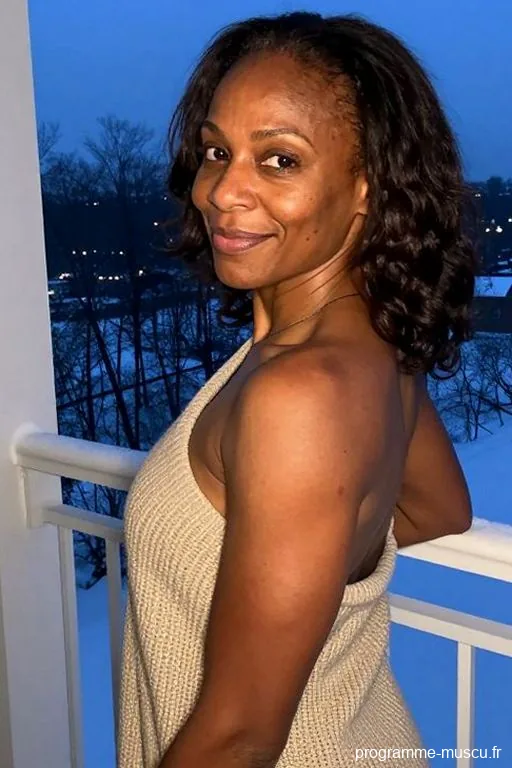 Clara36, 45 ans à Argenton-sur-Creuse